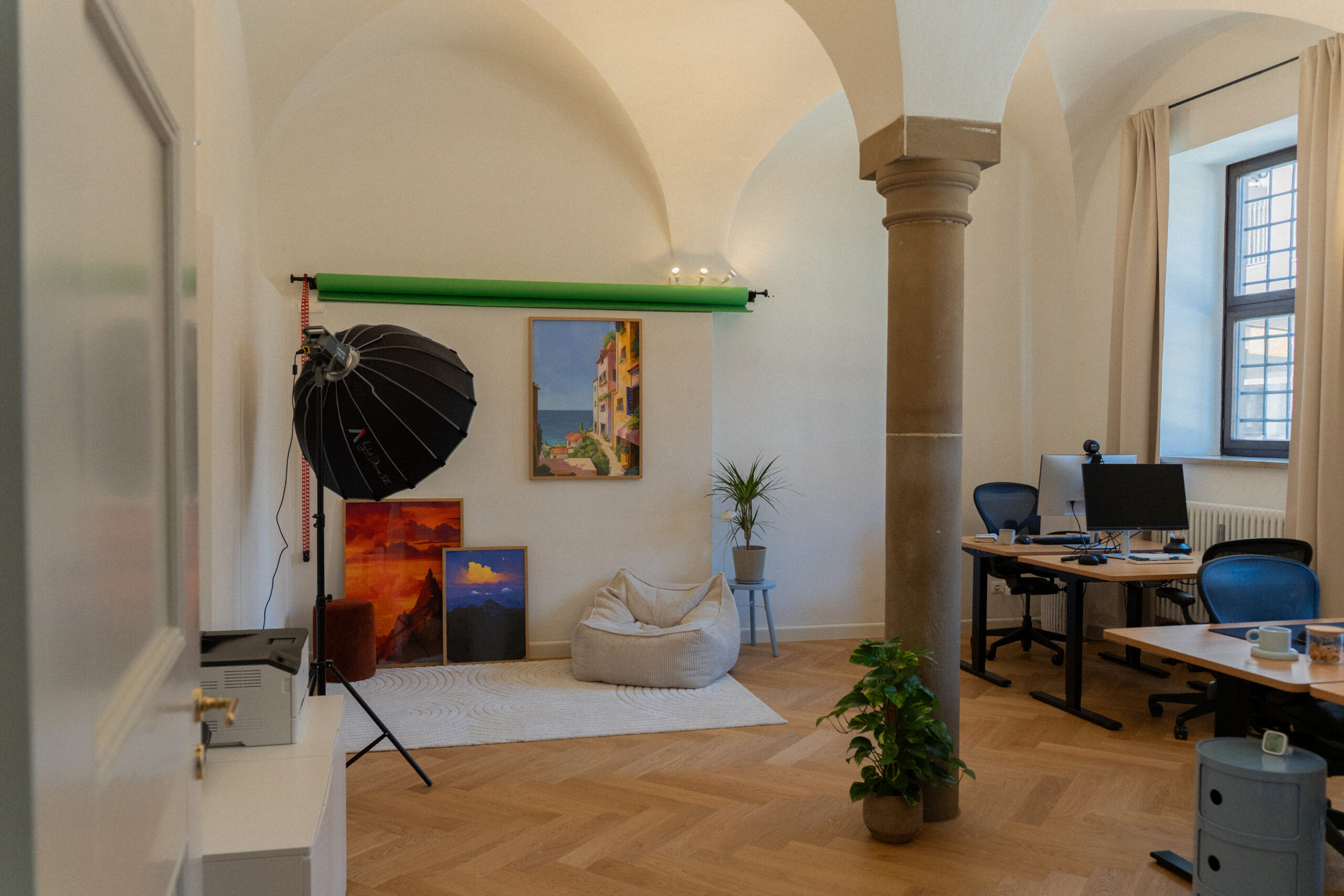 Creative studio and desk space in the Niagara Launcher office